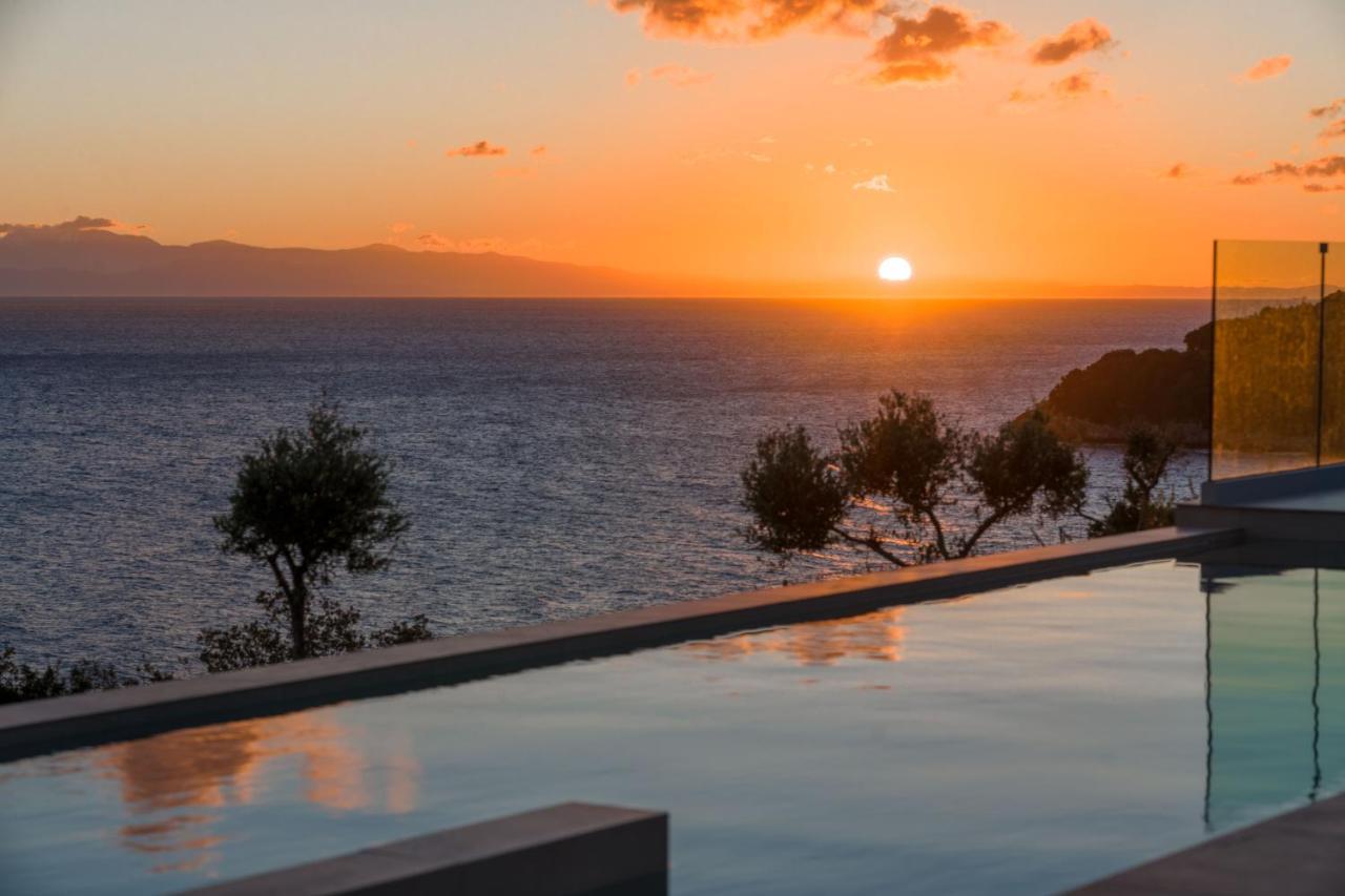 Ktima Agrapidos - Grandpa Villa Poros  Buitenkant foto
